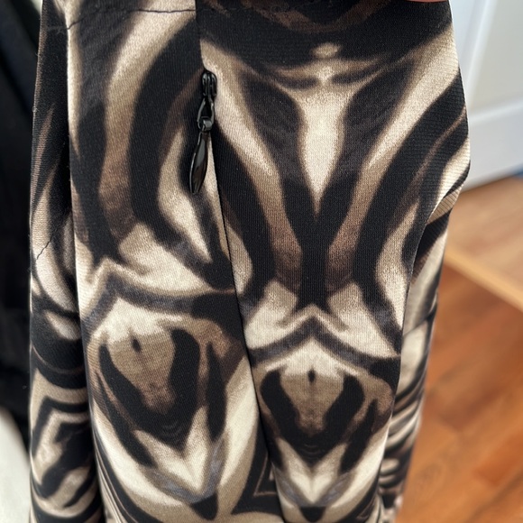 Extra pictures of Sleeveless Dress by Taylor - Picture 7 of 8